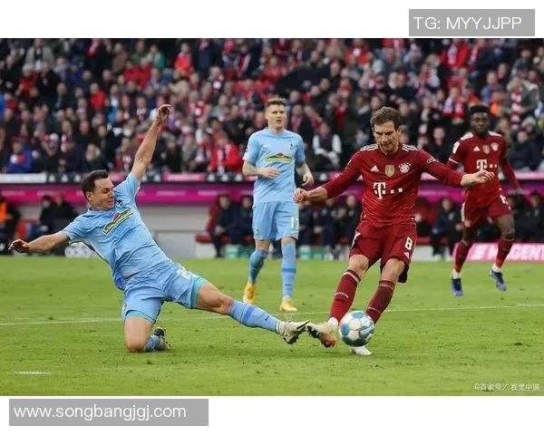 柏林赫塔苦战多特脱离降级区保级形势转好